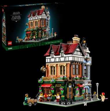 Конструктор LEGO Icons 10350 "Уголок Тюдоров"