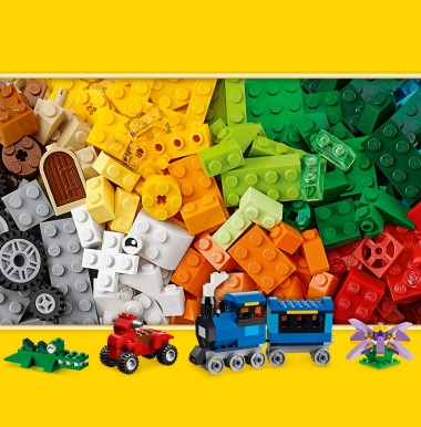Конструктор LEGO CLASSIC 10696 "Набор для творчества среднего размера"